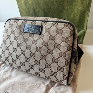 Gucci Belt Bag  Canvas small beige/ black , in great condition,dust bag incl.